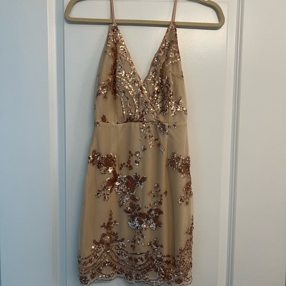 superdown Cream and Brown Mini Dress - Picture 2 of 4